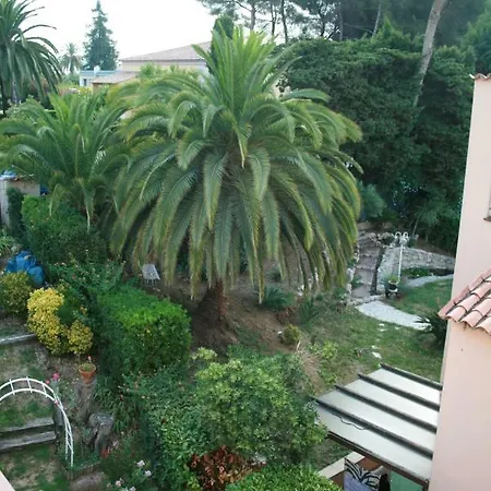 Michel Ange Apartman *